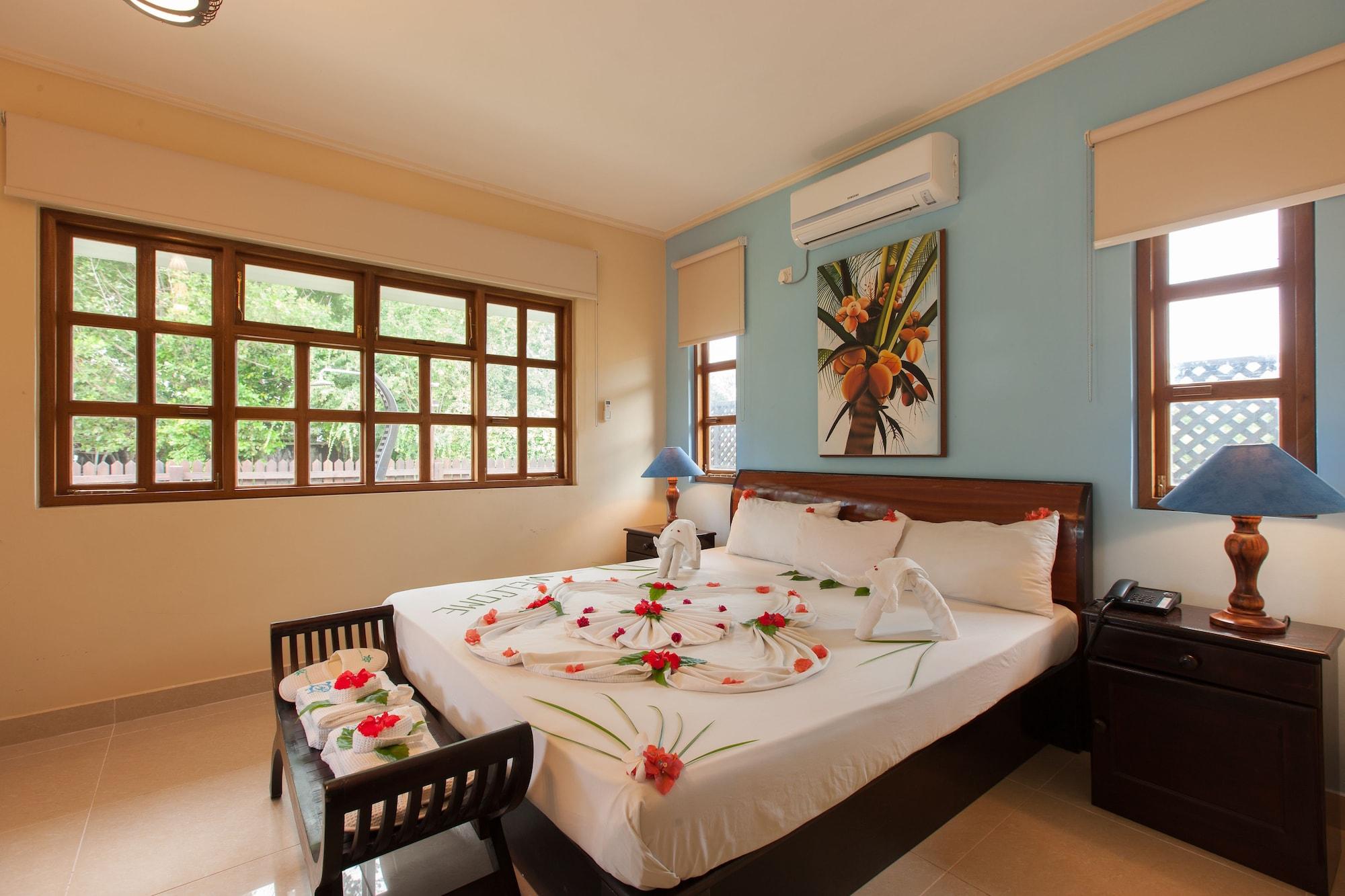 เลอ รีแลกซ์ เซลฟ์ คาเทอร์ริง อพาร์ตเมนต์ Apartment ลาดิก ภายนอก รูปภาพ